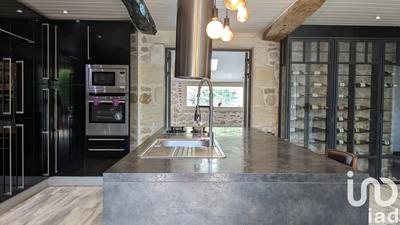 Maison - 316 m² - 9 pièces