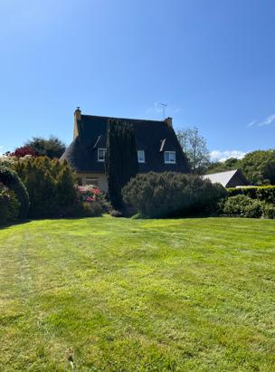 Maison - 176 m² - 9 pièces