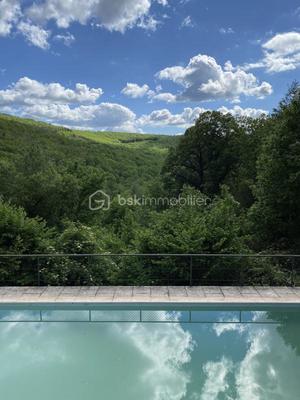 Propriété - 165 m² - 8 pièces