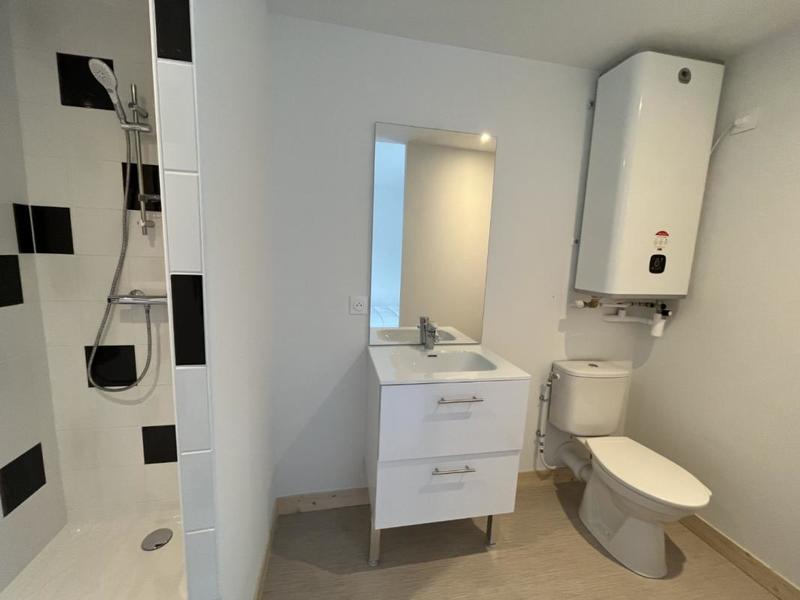 Studio - 25 m² - 1 pièce