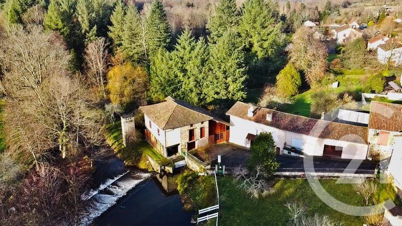 Maison de village - 138 m² - 5 pièces