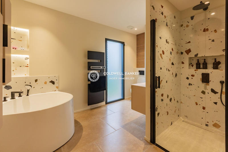 Maison - 165 m² - 5 pièces