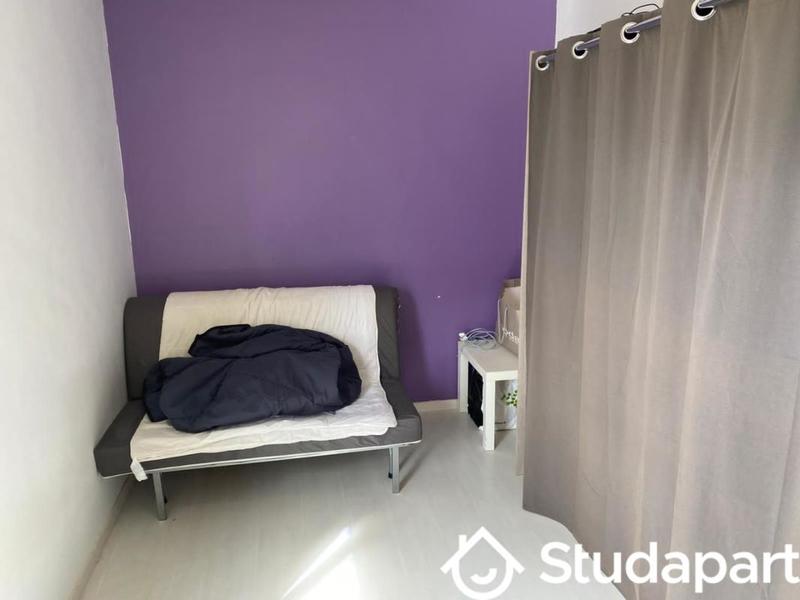 Chambre - 11 m² - 1 pièce