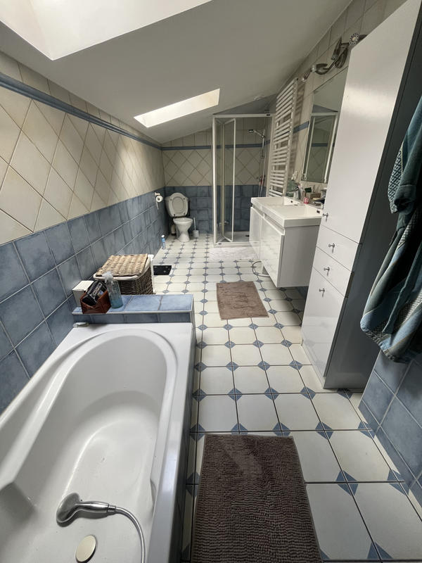 Maison - 140 m² - 6 pièces