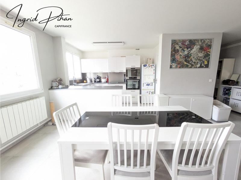 Appartement - 77 m² - 3 pièces