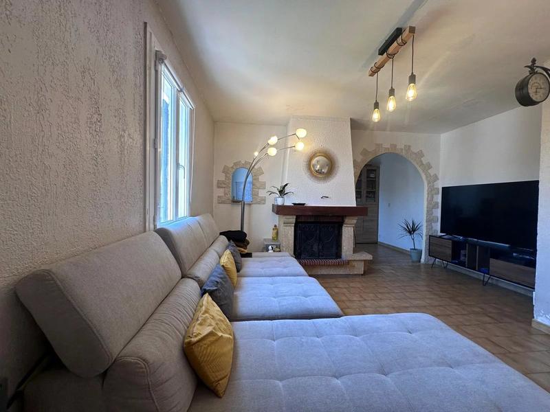 Maison - 96 m² - 5 pièces