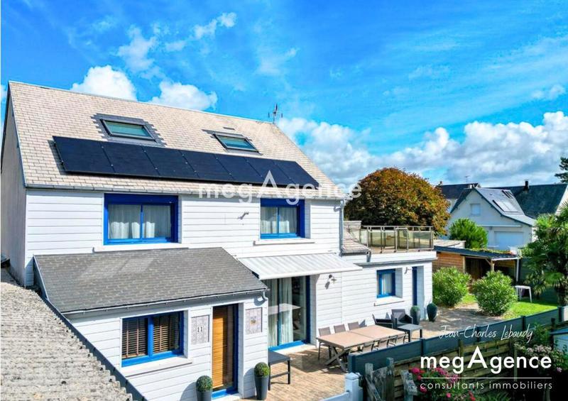 Maison - 180 m² - 7 pièces