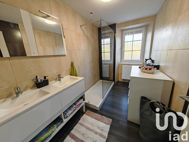 Maison - 329 m² - 10 pièces