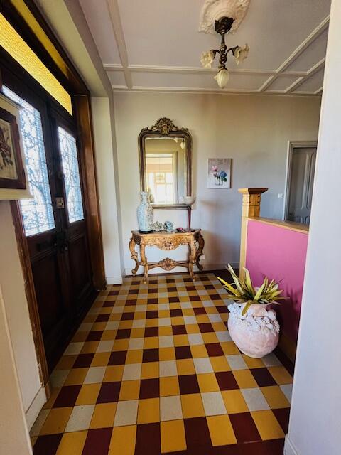 Maison bourgeoise - 240 m² - 10 pièces