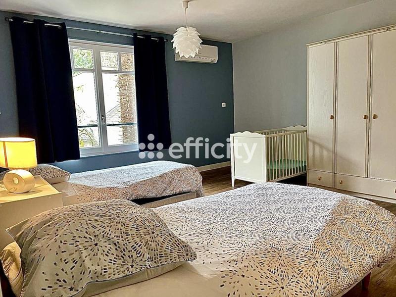 Maison bourgeoise - 220 m² - 7 pièces