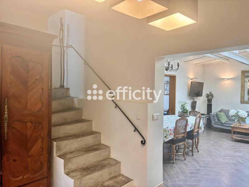 Maison - 165 m² - 6 pièces