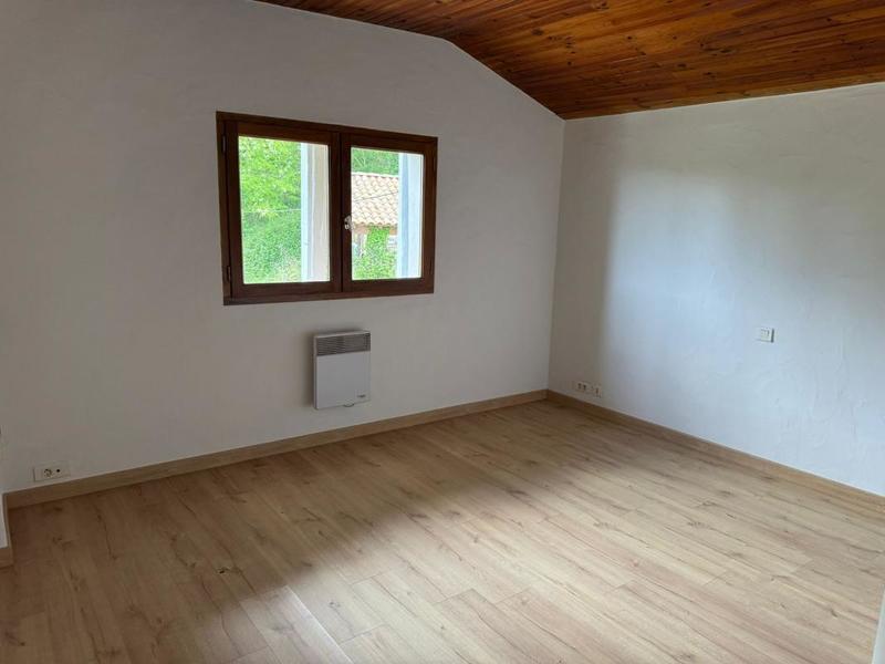 Immeuble - 271 m² - 9 pièces