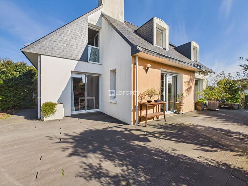 Maison - 138 m² - 5 pièces