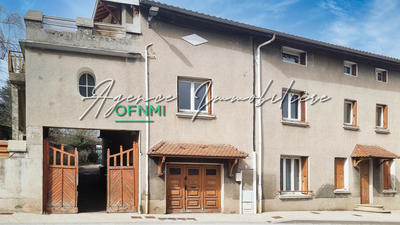 Maison - 293 m² - 10 pièces