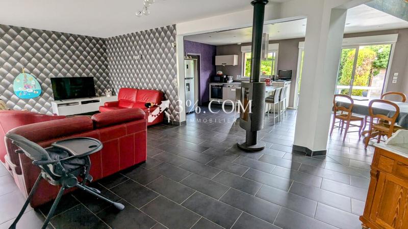 Maison - 180 m² - 7 pièces