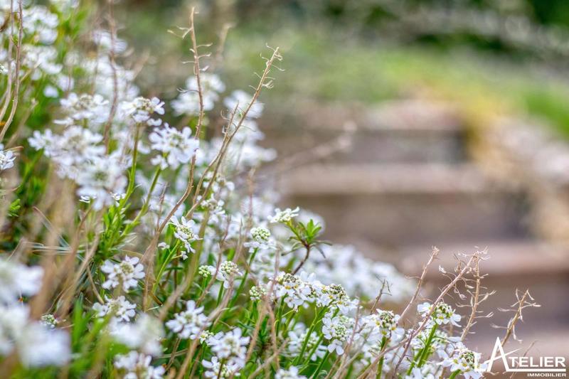 Maison - 169 m² - 9 pièces