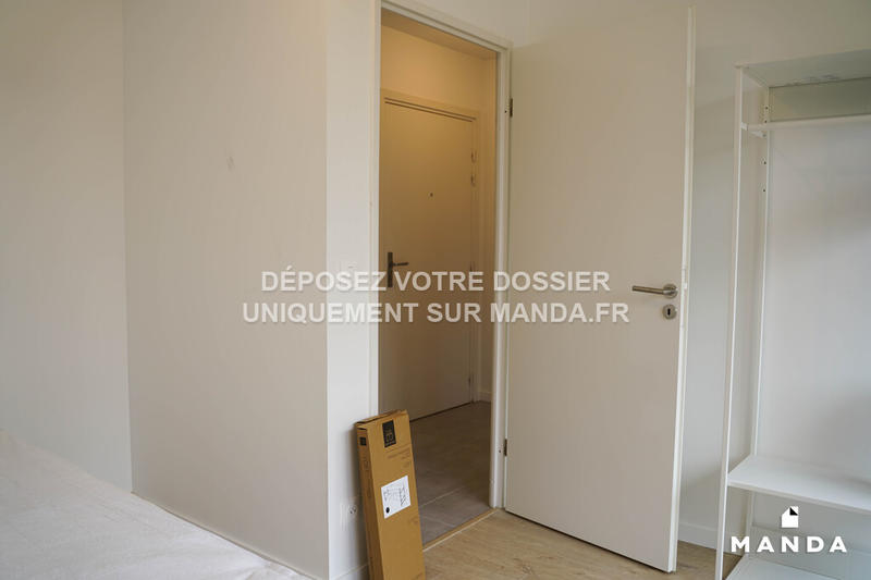 Chambre - 9 m² - 5 pièces