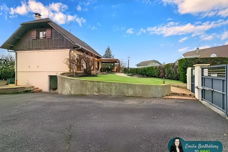Maison - 138 m² - 6 pièces
