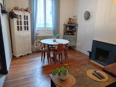 Maison de ville - 92 m² - 4 pièces