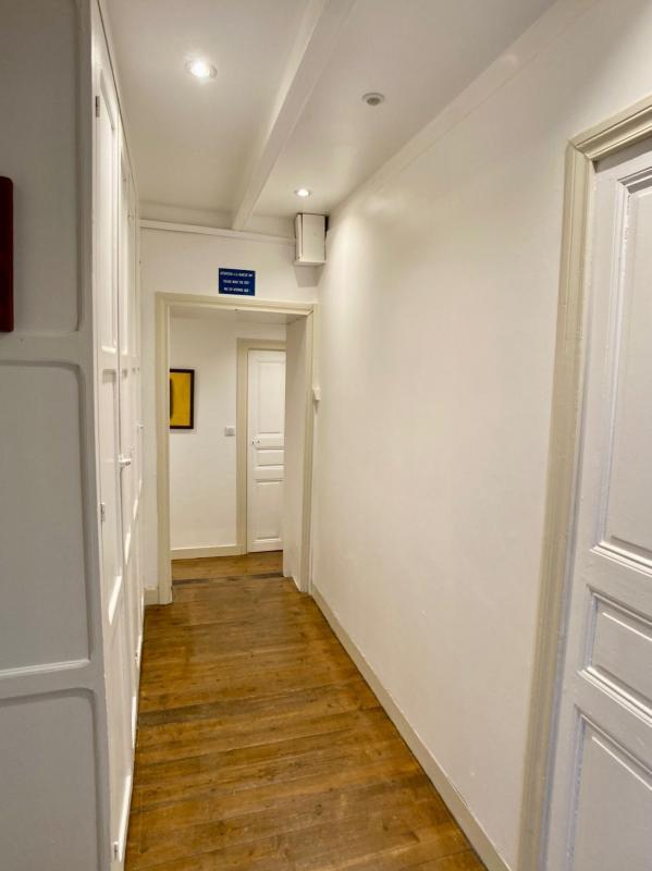 Maison - 272 m² - 9 pièces