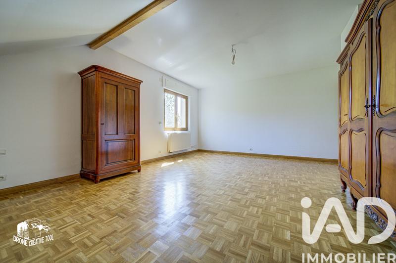 Maison - 295 m² - 9 pièces