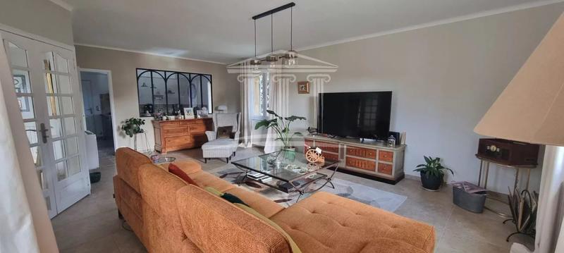 Maison - 151 m² - 6 pièces