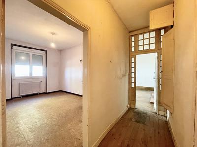 Maison traditionnelle - 200 m² - 8 pièces