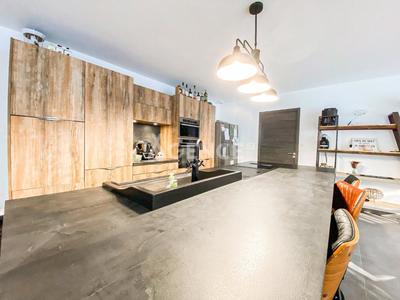 Maison - 165 m² - 6 pièces