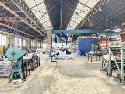 Local d'activités - 2 603 m²