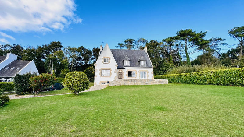 Maison - 169 m² - 9 pièces