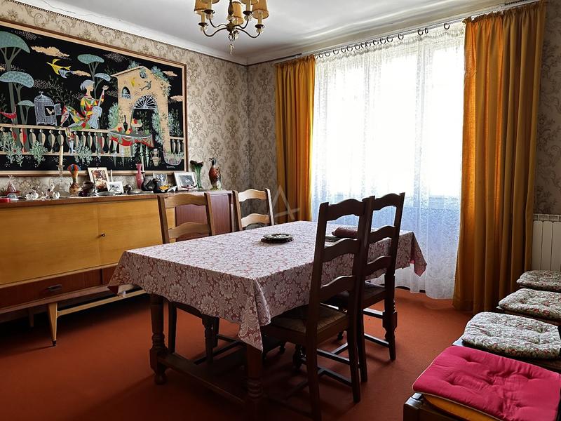 Maison - 135 m² - 10 pièces