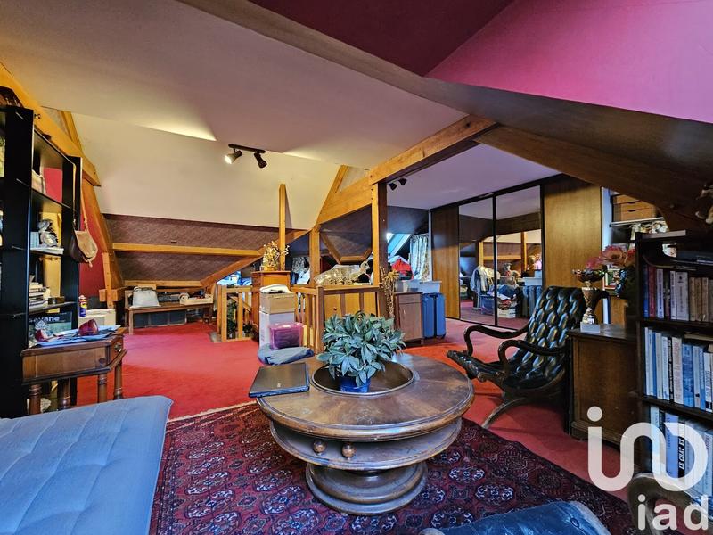 Maison - 192 m² - 7 pièces