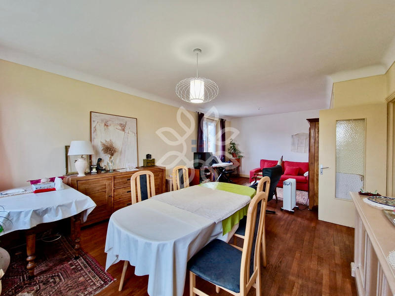 Maison - 107 m² - 5 pièces