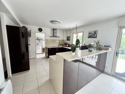 Maison contemporaine - 180 m² - 7 pièces