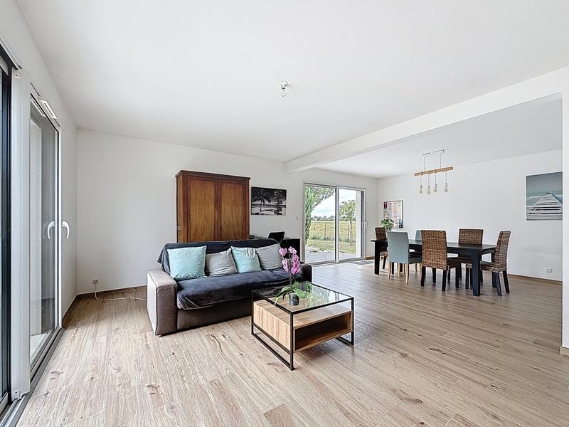 Maison - 178 m² - 8 pièces