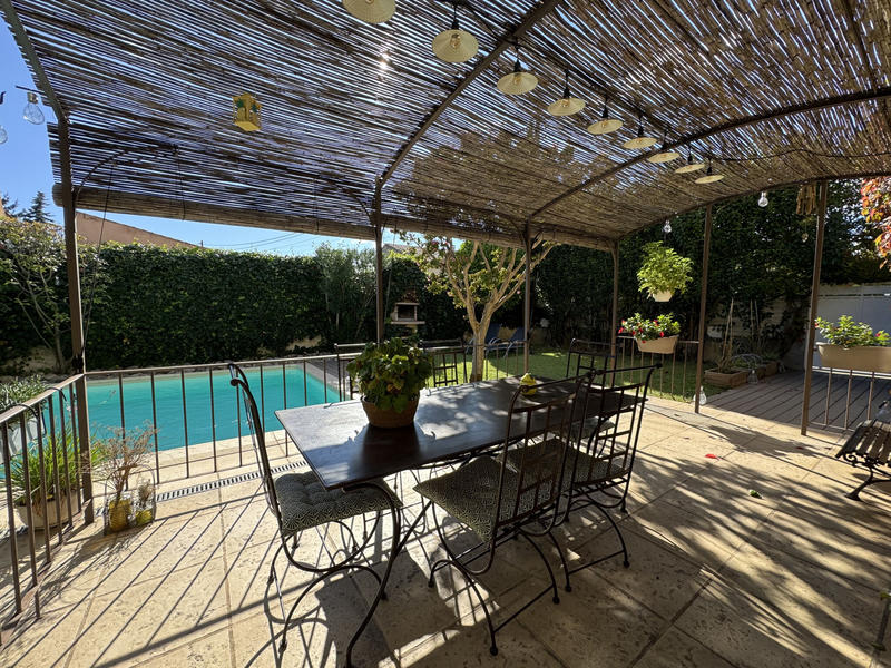 Maison - 213 m² - 7 pièces