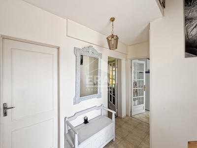 Maison - 104 m² - 6 pièces