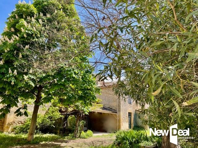 Maison - 527 m² - 15 pièces