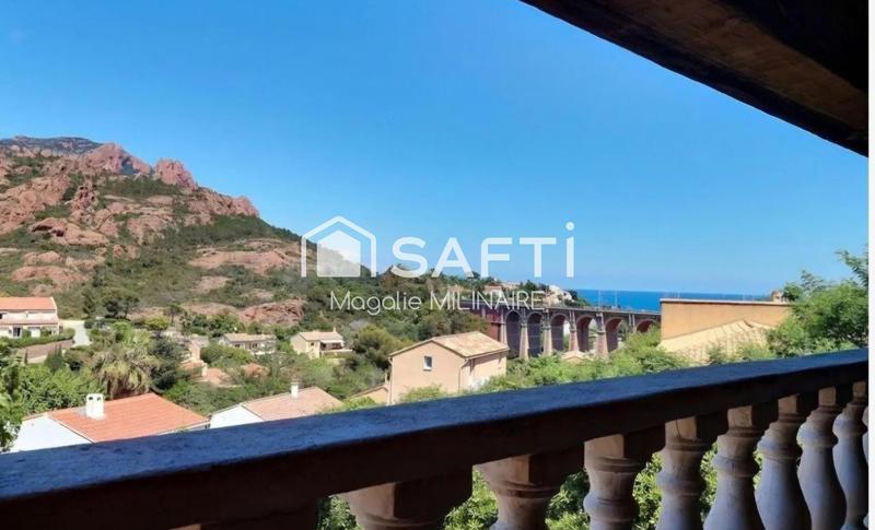 Maison - 283 m² - 10 pièces