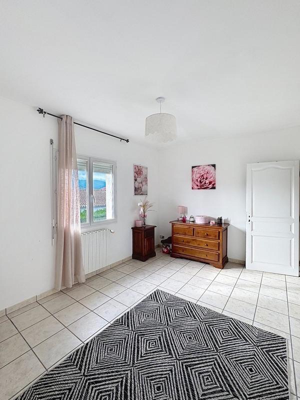 Maison - 176 m² - 8 pièces