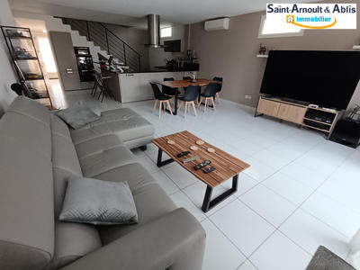 Maison - 96 m² - 5 pièces