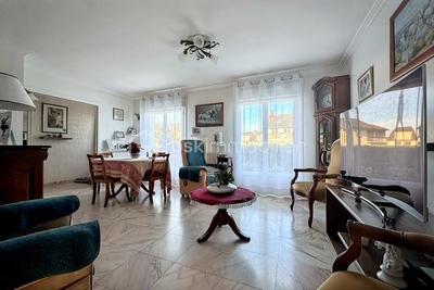 Pavillon - 80 m² - 4 pièces