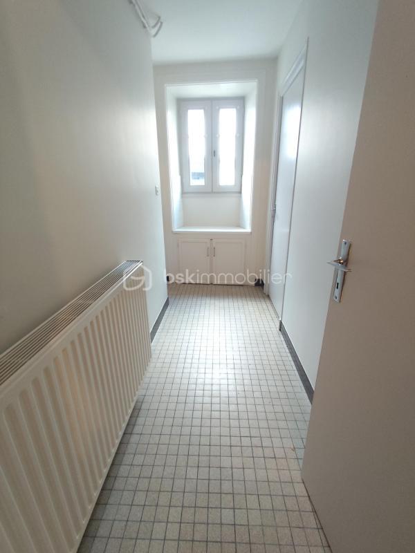 Maison en pierre - 80 m² - 4 pièces