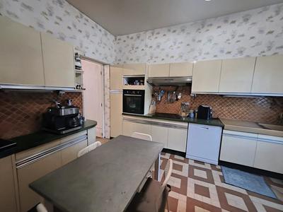 Maison - 186 m² - 7 pièces