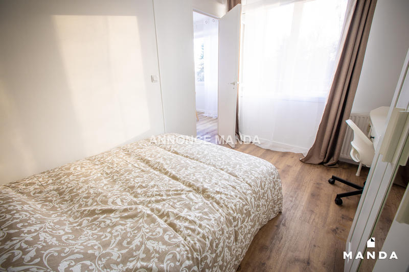 Chambre - 10 m² - 4 pièces
