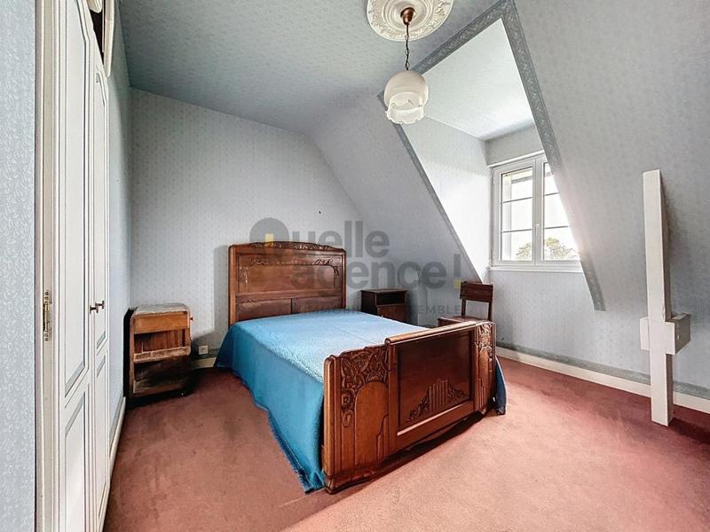 Maison - 141 m² - 8 pièces