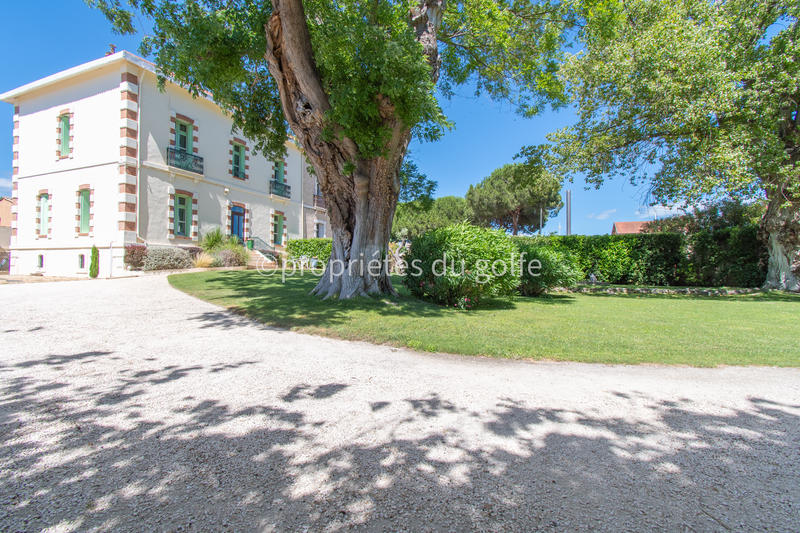 Maison - 200 m² - 6 pièces