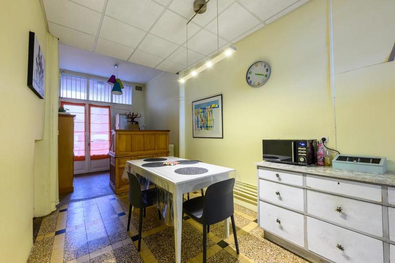 Appartement - 177 m² - 6 pièces