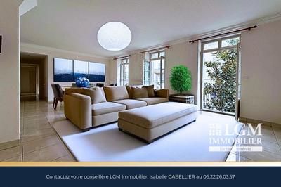 Appartement - 126 m² - 3 pièces