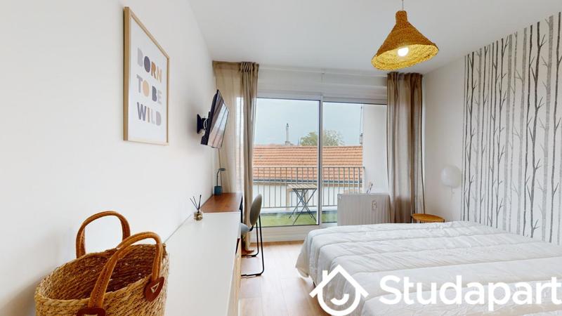 Chambre - 13 m² - 1 pièce